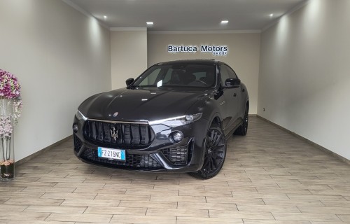 Maserati Levante V6 Diesel 275 CV AWD Granlusso (202 kw)